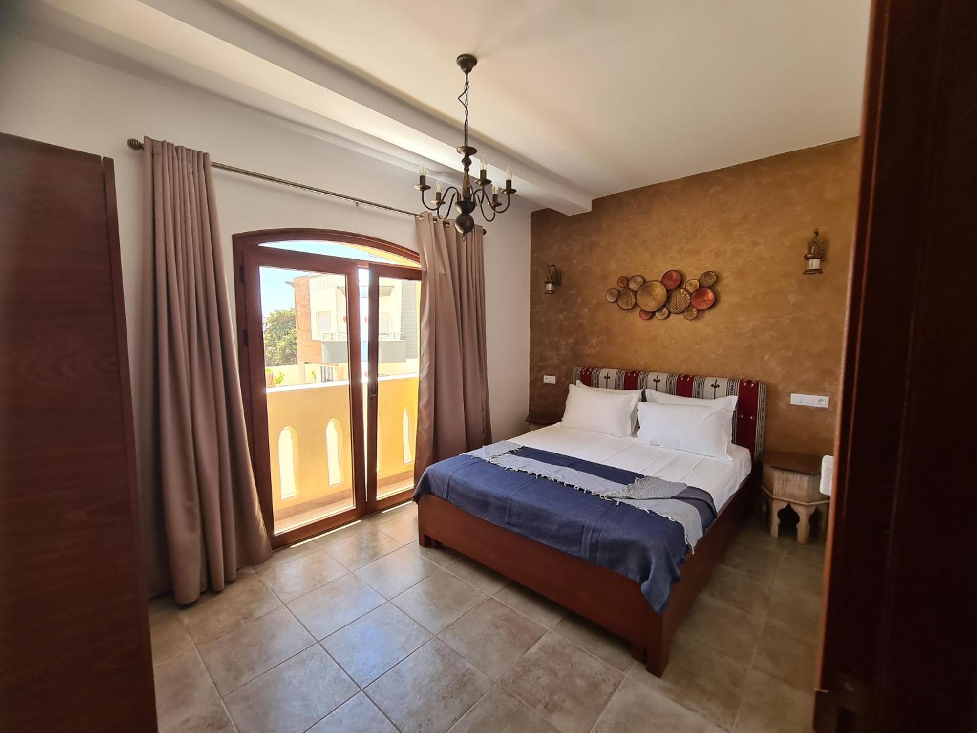 Mahdia - Baghdadi - Laourient Apartments, Restaurant, Cafe Phòng bức ảnh